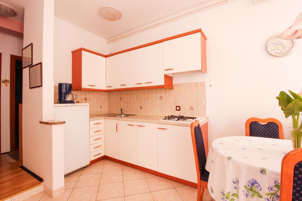 Apartments Sonja ロヴィニ エクステリア 写真