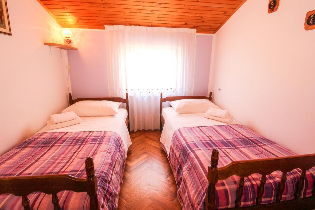 Apartments Sonja ロヴィニ エクステリア 写真